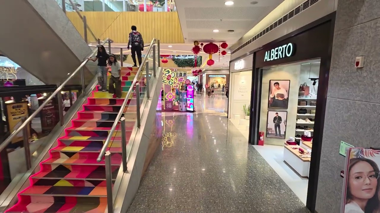 Woffy's Fun Express Double Decker Bus