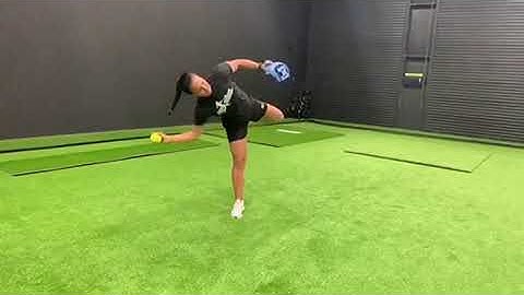 Softball Throwing Mechanics: Jenn Salling Olympian | High Level Throwing