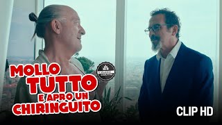 Mollo Tutto e Apro un Chiringuito | Clip "Boss Guru"