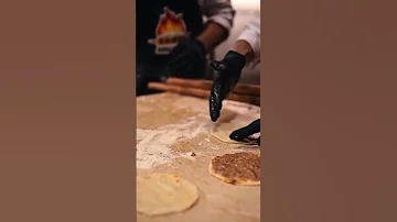 اكتر شي بحبو بهالبيت هو الشبابيك دمشق Viral Syria Explorepage سوريا Explorer Restaurant 