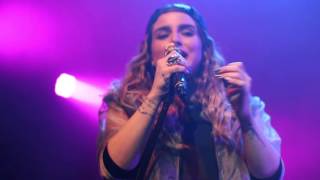 JoJo - The Happy Song (live)