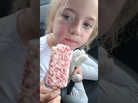 Yummy Ice-cream 😋 Eating 😋 Biting