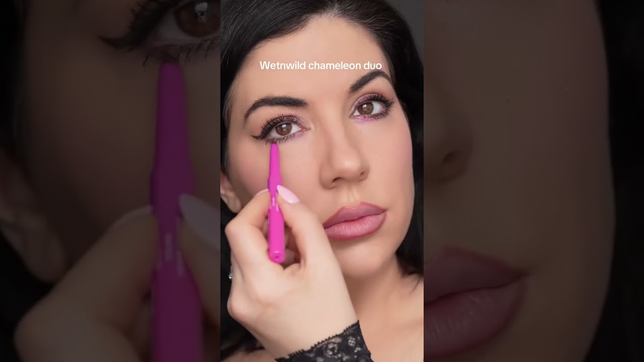 @sosodoesmakeup in a Chameleon Chrome Duo for Valentine's Day 🩷⁠