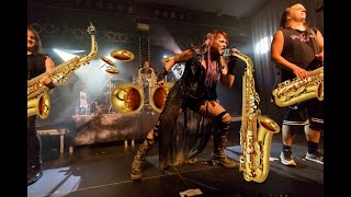 I made a song using only saxophones