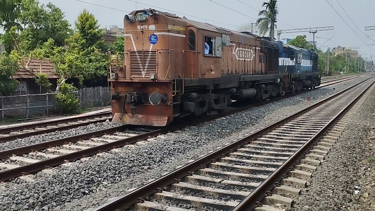 parallel-race-between-emu-16638r-16505r-wdm-3a-bwn-loco-shed-from