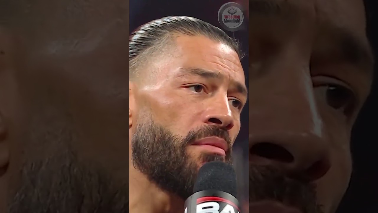 Roman Reigns keeps calling Paul Heyman a Dumbass 😂