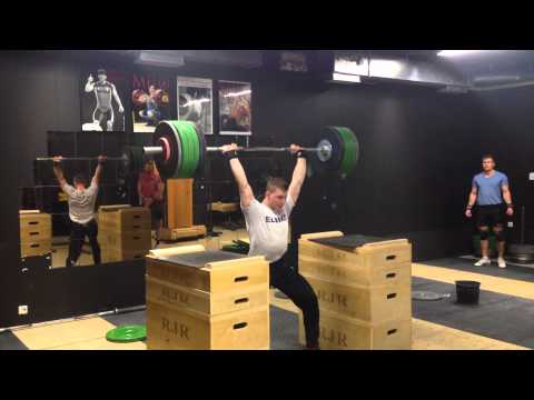 Split jerk: 135 x 1 rep by André Houdet