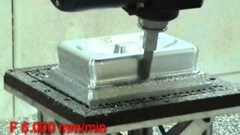 CMS Ares: producing a highly finished Aluminum mold surface using 5 Axes