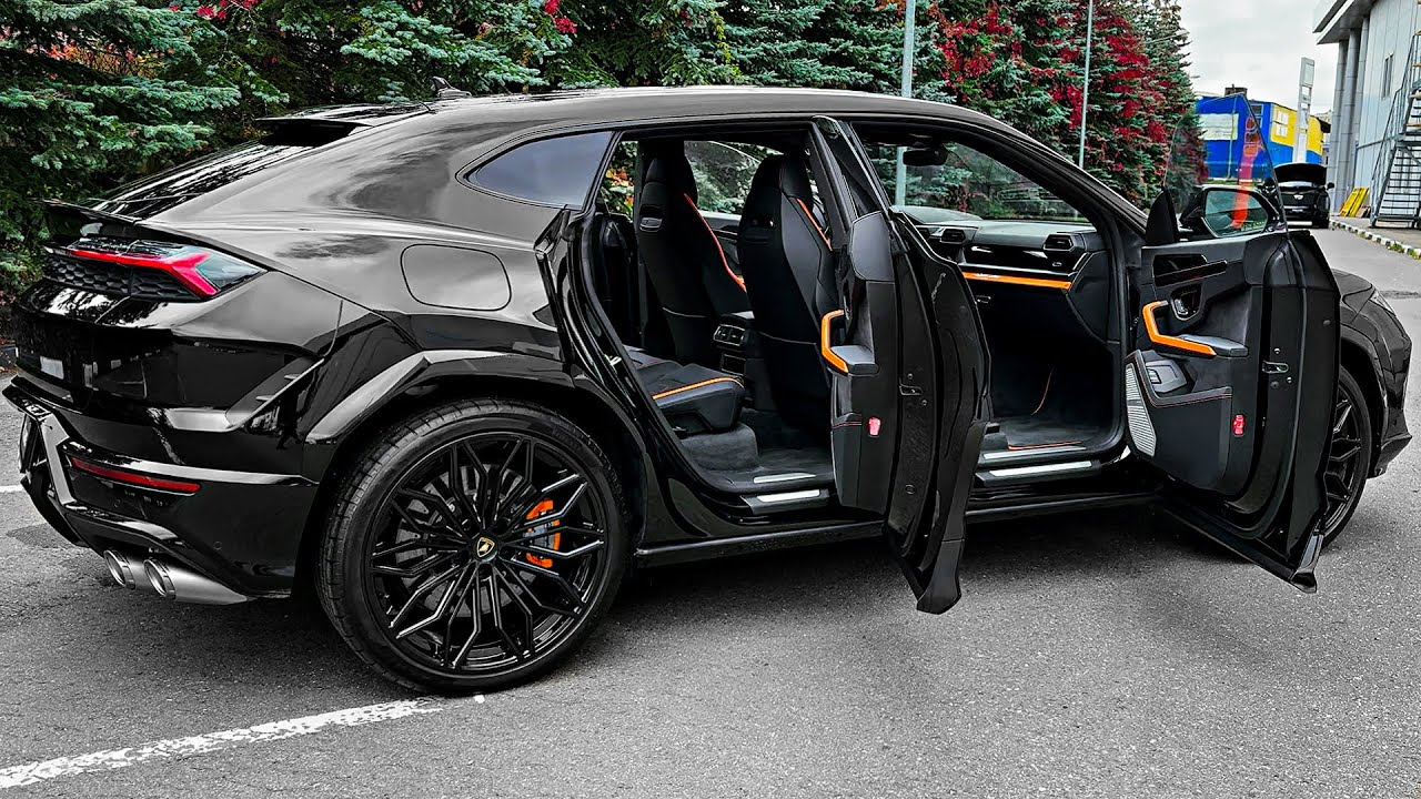 Lamborghini Urus SE Akrapovic 2025 года — дикий экзотический спортивный внедорожник!