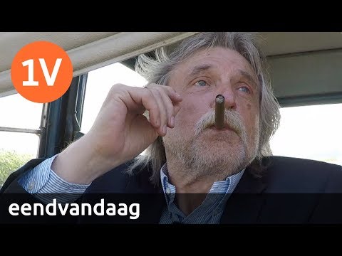 INTERVIEW | Johan Derksen is klaar met voetbal: "Ik kijk liever naar wielrennen"