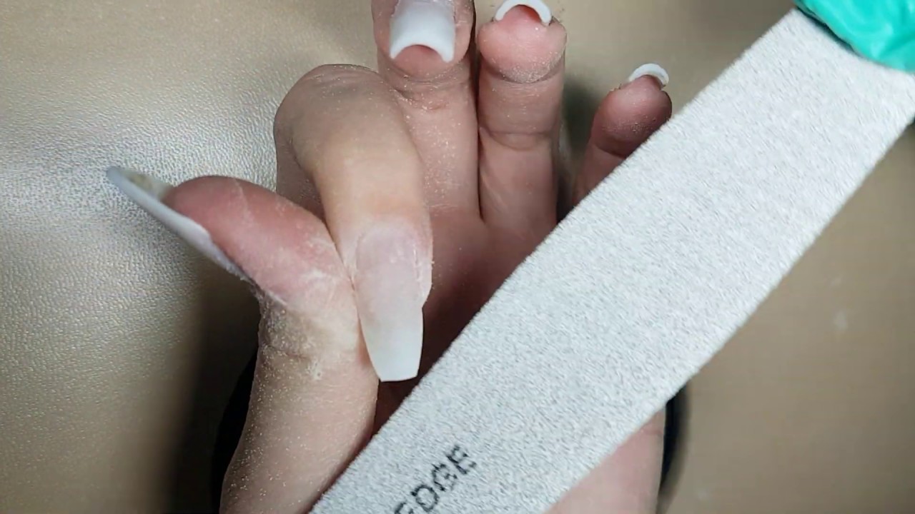 Schimbarea formei unghiilor !!