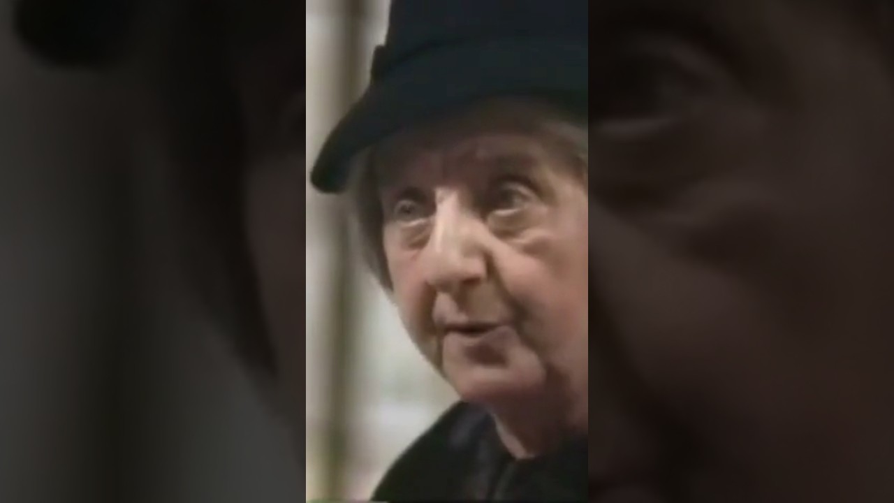 Rosl Mayr ✅ * 30.12.1896 Regensburg † 26. Juni 1981Haar bei München deutsche Volksschauspielerin