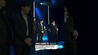 Dillom ganó un Gardel y cantó de espaldas al teatro