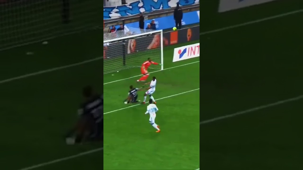 Memphis Depay cold celebration 