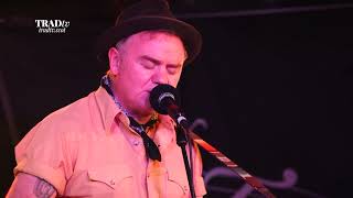 Video thumbnail of "Dean Owens & The Sinners — Dolina (Live at Twa Tam's in Perth, Scotland)"