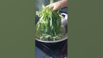 Thumbnail of Gulai telur campur daun singkong