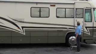 HighWAY RV's Tips & Tricks: How To Operate A Zip Dee Awning