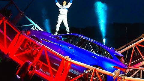 Jaguar SUV Loop The Loop World Record 2016 Jaguar F Pace SUV Driving! CARJAM TV HD 2016