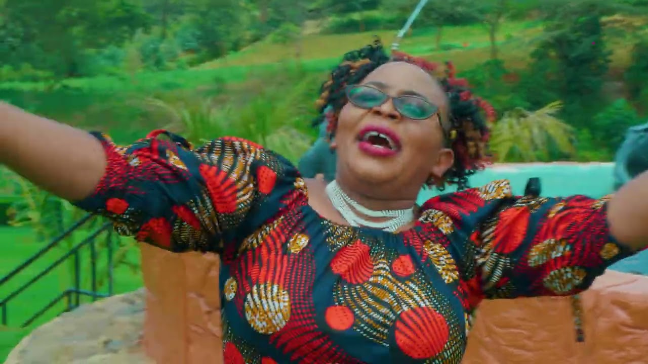 Favoured Lucy Njiru - Na Ndarora Kirathimo