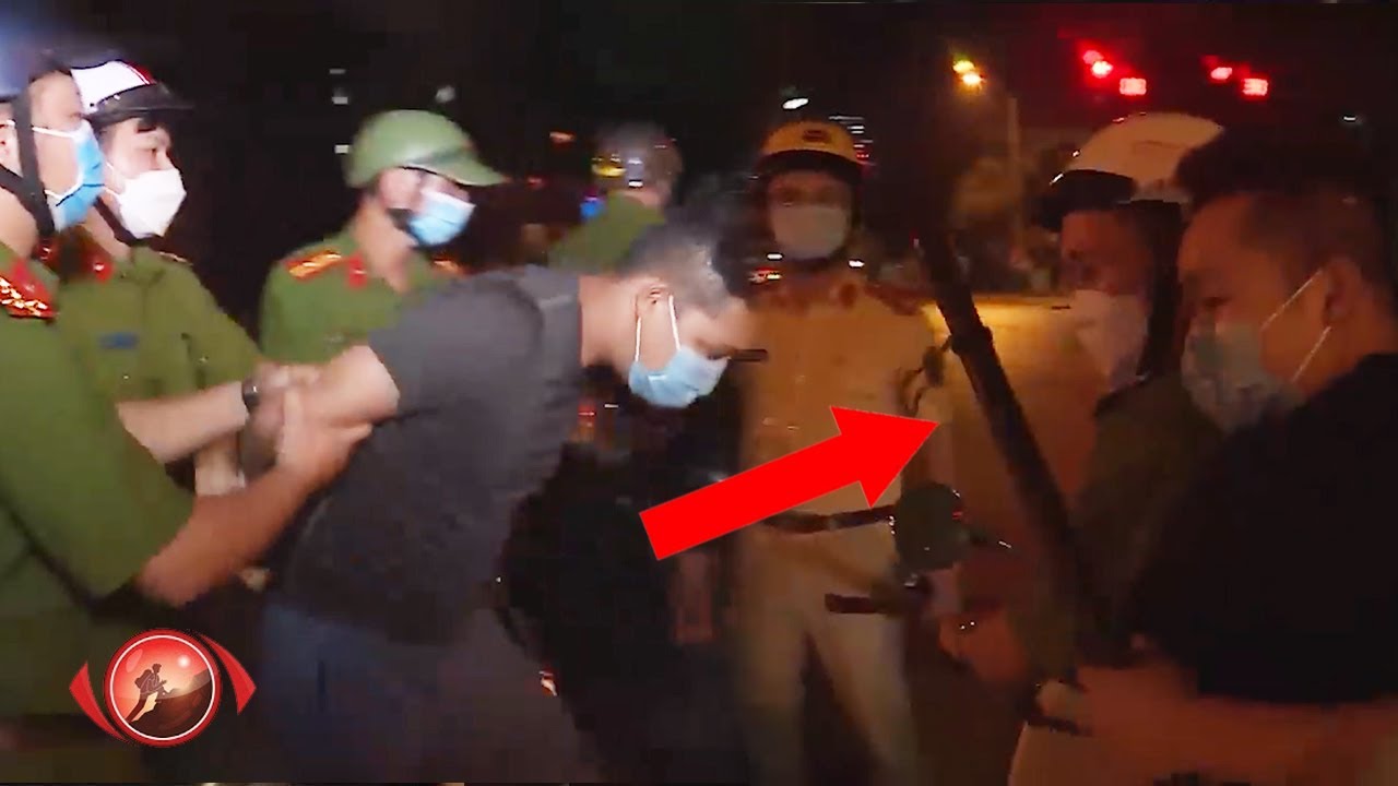 Ở Nhà Buồn, 2 Thanh Niên Mang Kiếm Đi “Lượn Đường” Và Cái Kết 