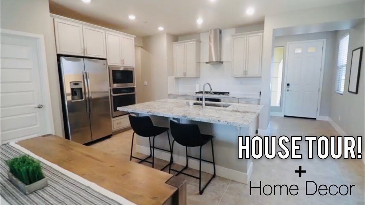 WE GOT THE KEYS!!!🔑 OUR HOME TOUR!🏡 +HOME DECOR TALK (LENNAR BUILDER)