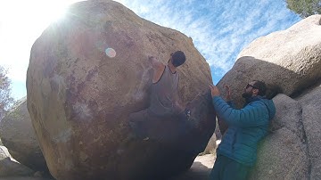 Nitwitsit V4 - Joshua Tree Bouldering