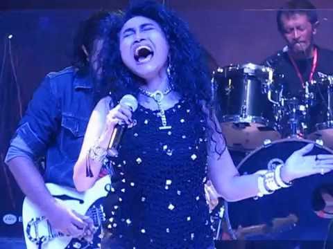 Biarawati Sylvia Saartje with Classic Rock ATribute 2016.