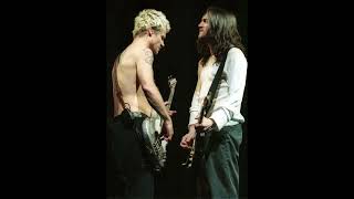 Red Hot Chili Peppers - Live at Journal Pavilion, Albuquerque, New Mexico, 06-21-2003