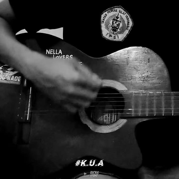 Story W.A 30 Detik - Adek Berjilbab Ungu/Biru - Cover Gitar