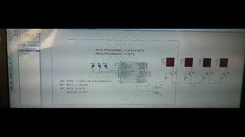 Interrupciones con desplazamiento a la derecha con display 7 segmentos. MPLAB X IDE & Proteus