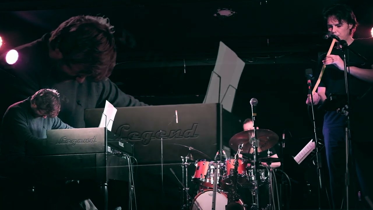 Paul Towndrow Trio LIVE Glasgow - "Pale Ale" performed on Koncovka & 