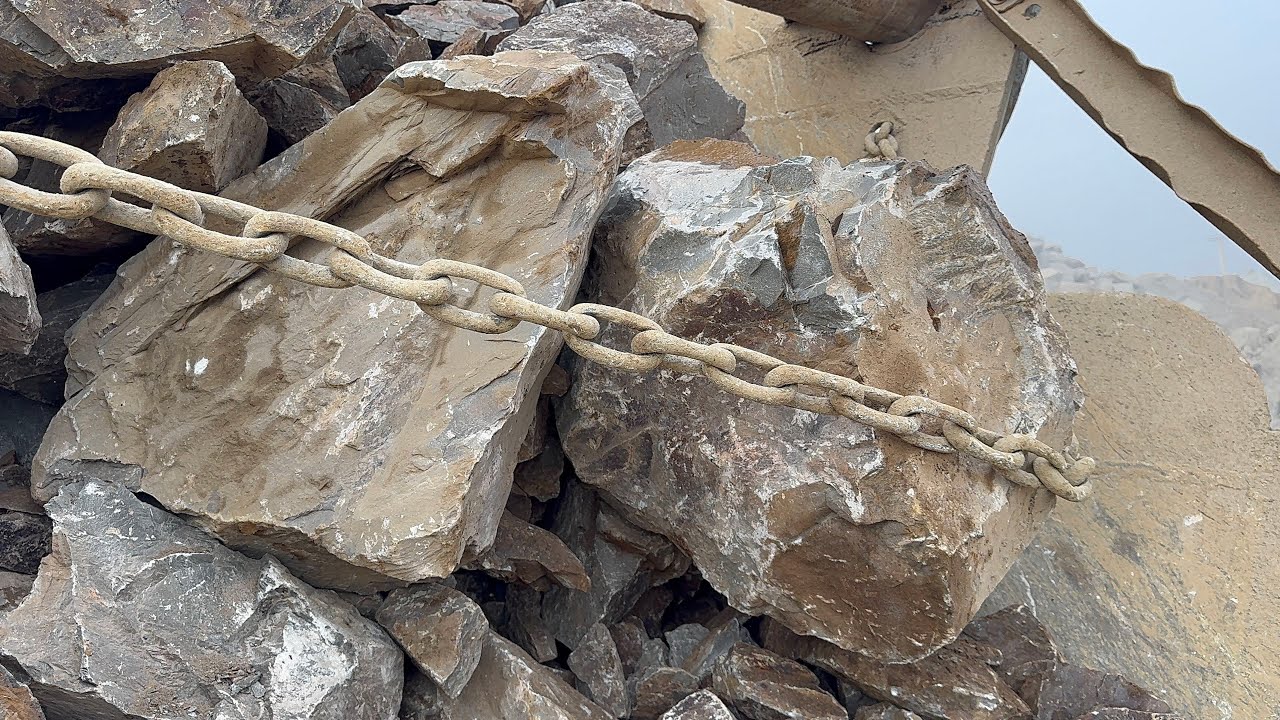 Big Rock Crusher Machine Killer cru sound * “Big Rock Crushing A Powe Process”#asmrsounds 