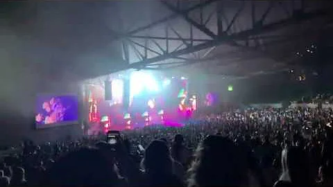 H.E.R. - Carried Away (Lights On Festival)