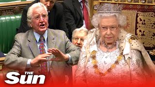 Dennis Skinner HECKLES Black Rod before Queen