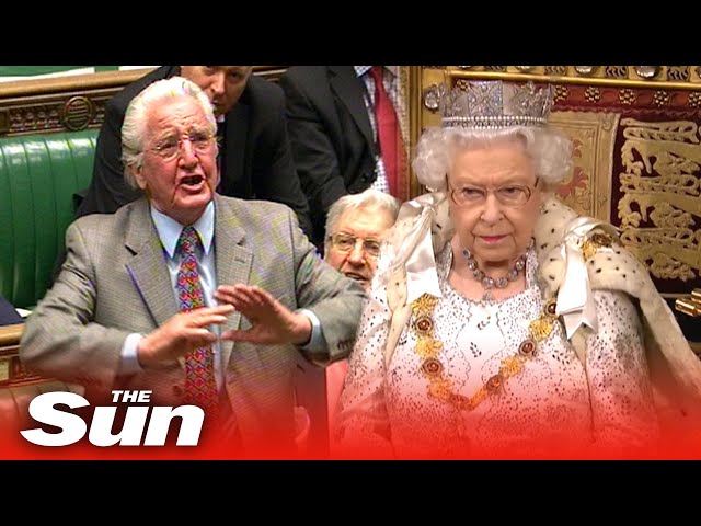 Dennis Skinner HECKLES Black Rod before Queen's Speech