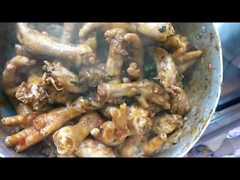 Vídeo: Como Cozinhar Pescoços De Frango Em Uma Panela Elétrica