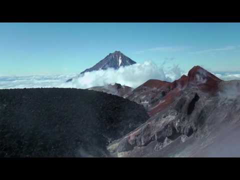 Корякский и Авачинский вулканы / Koryaksky and Avachinsky volcanoes