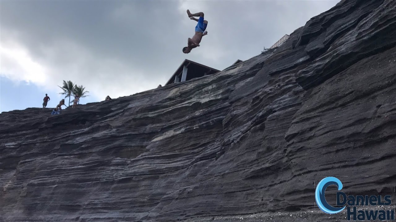 DANGEROUS Cliff diving Gainer Spitting Caves Hawaii Oahu danielshawaii meets Rushfall YouTube