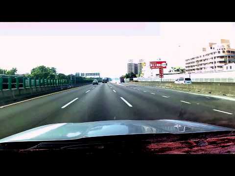 2015-1026-1010高雄-貨櫃專用道前翻車