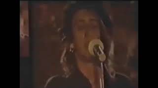 GUNS N' ROSES - DUST N' BONES - VERY HARD LIVE PERFORMANCE 1991 (WITH IZZY STRADLIN) [RARE VIDEO]