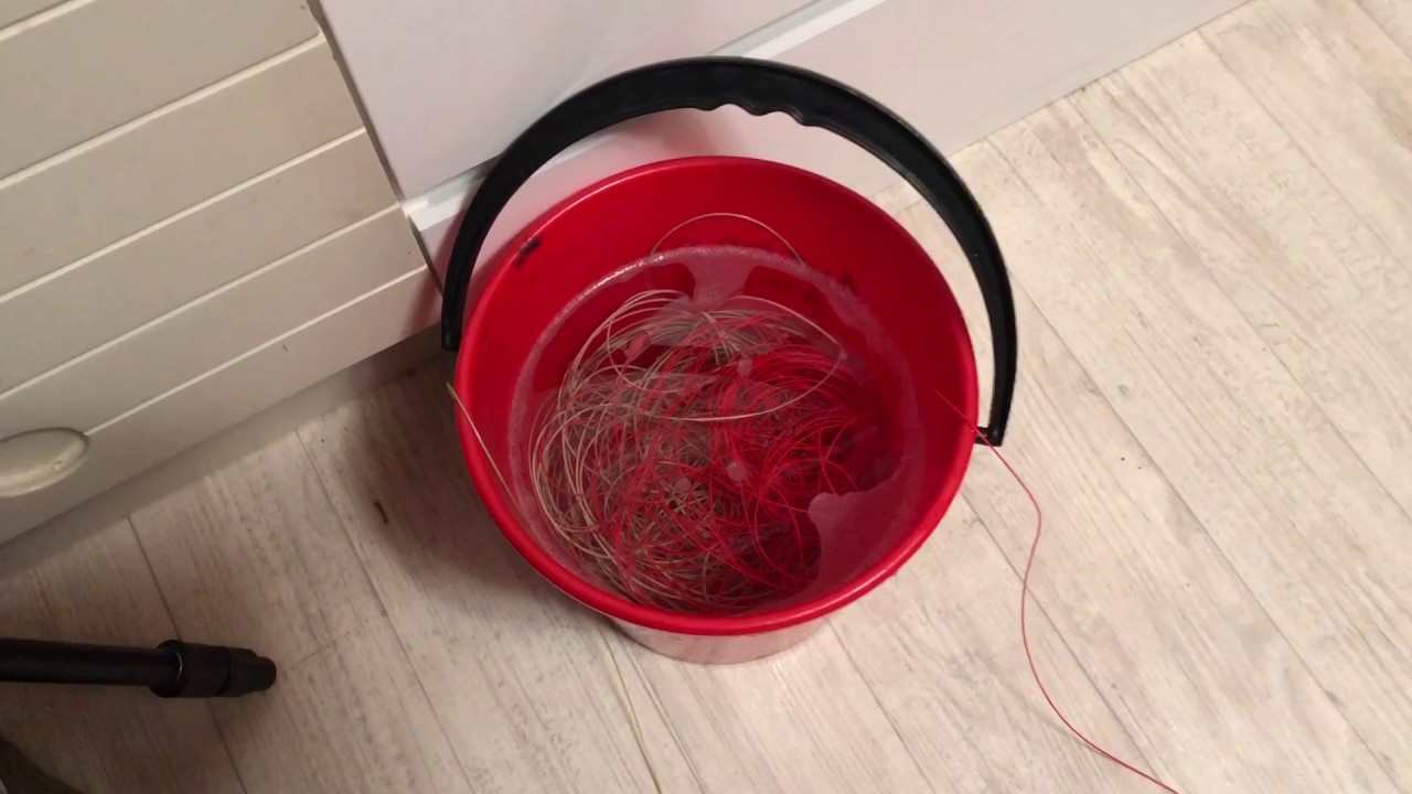 Perhosiiman huoltaminen.