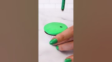 Interactive Mini Golf Cupcake Design #shorts