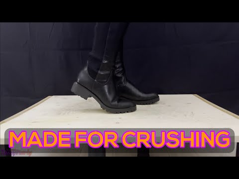 These new Riding Boots are clearly made for crushing... [ASMR]