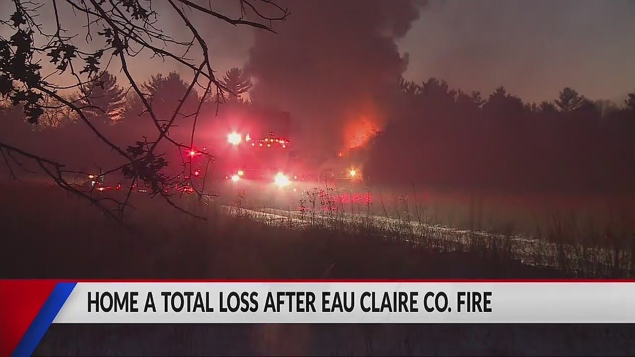 House deemed total loss after fire in Brunswick - YouTube