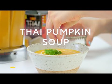 super-creamy-thai-carrot-pumpkin-*spice*-soup-|-nosh-with-tash