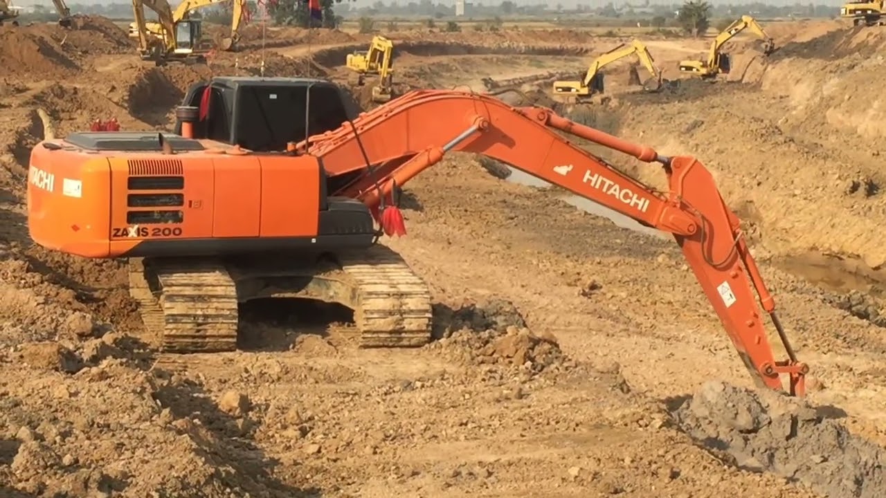 Excavator Hitachi is big