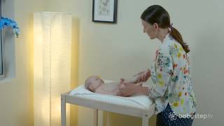 أهمية تدليك الرضيع (0-6 أشهر) - babystep.tv