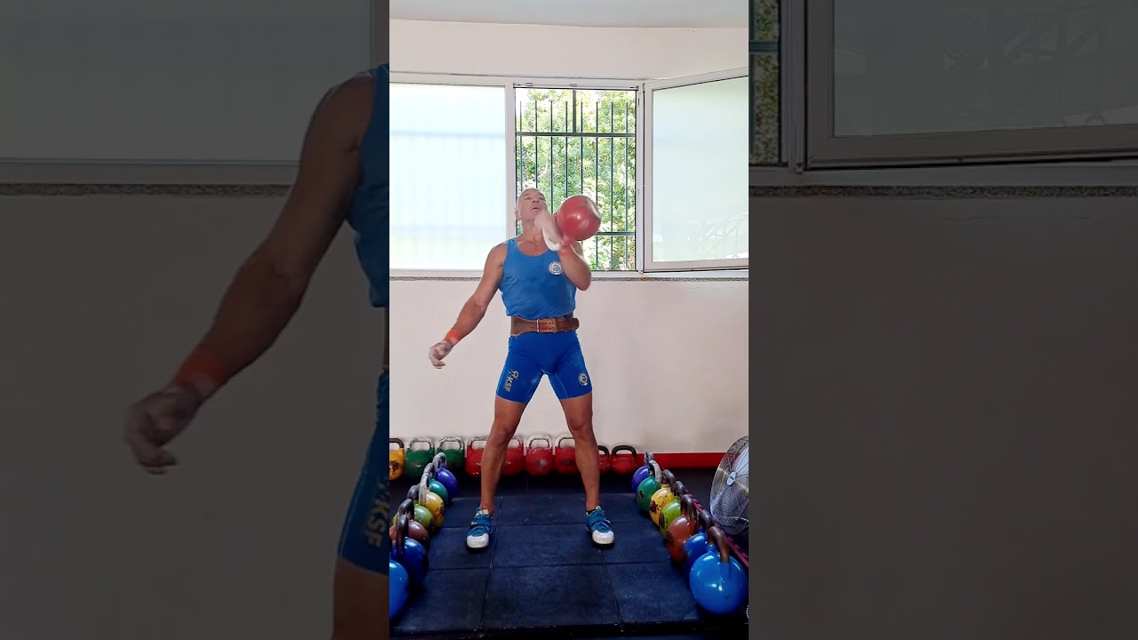 OALPress 32kg/10'》132 reps ( free arm change), category +87kg ( BW 93,40kg) Oleh Ilika #kettlebell