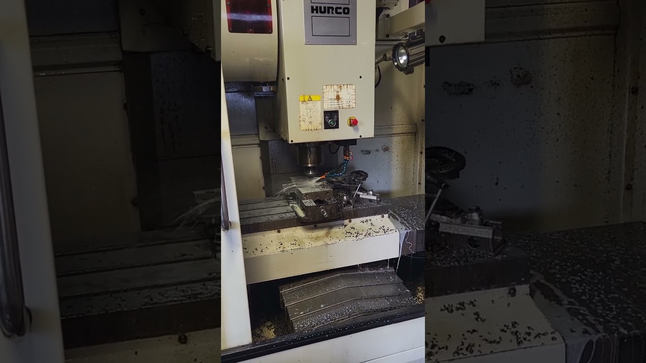 Hurco VM10 Vertical Machining Center, 2009