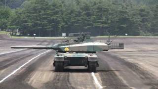 G110710C 富士学校創立記念行事 10式戦車走行展示
